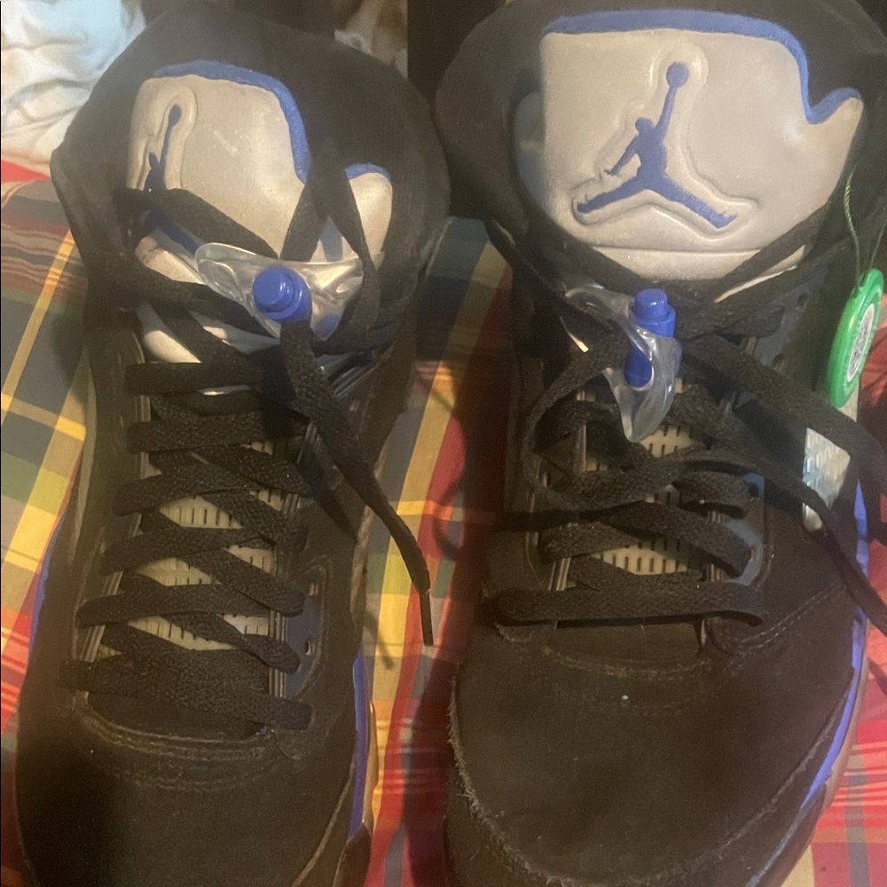 Jordan-5 retro blue and black